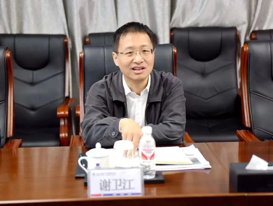 1年半内，超20人履新这一职务，唯一的女性是她