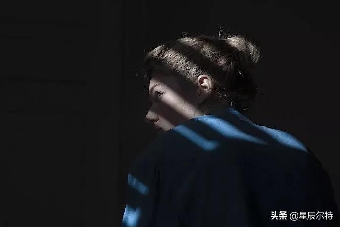 整体的关于痛到心碎的伤感散文，希望我的文章你能喜欢