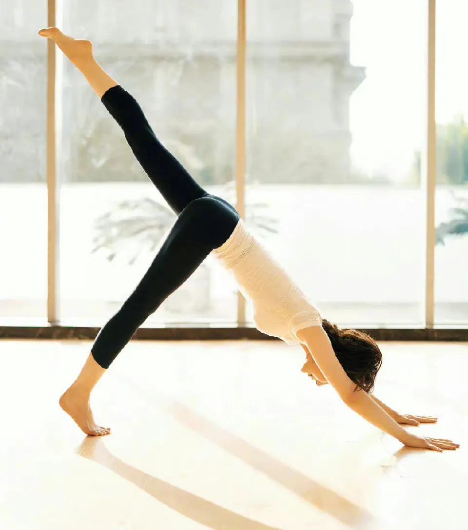 赵雅芝、陈数、殷桃等一众大龄女星，如何保持身材，做法值得学习