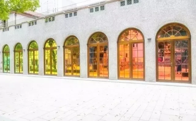 “最美车站”现身，2022上海网红打卡圣地，乘着地铁去旅行...