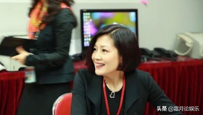 李咏病逝4年了，遗孀哈文的选择令人泪目