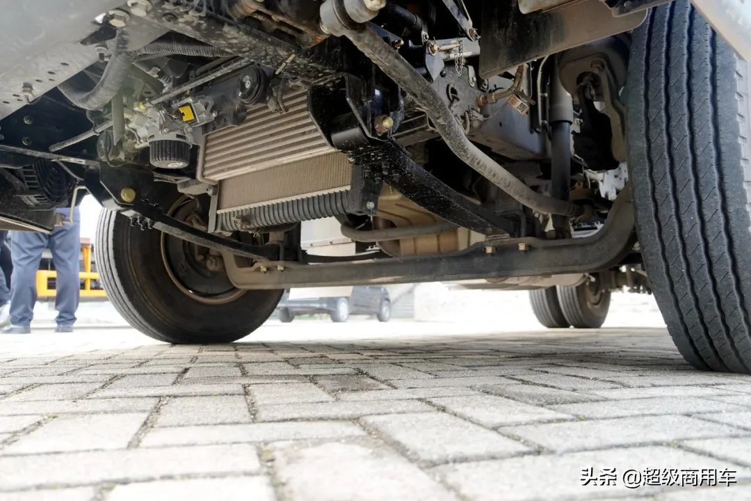 ǰ��ֻ��һƬ��� װ���ڵ���D25�Ľ��忭��