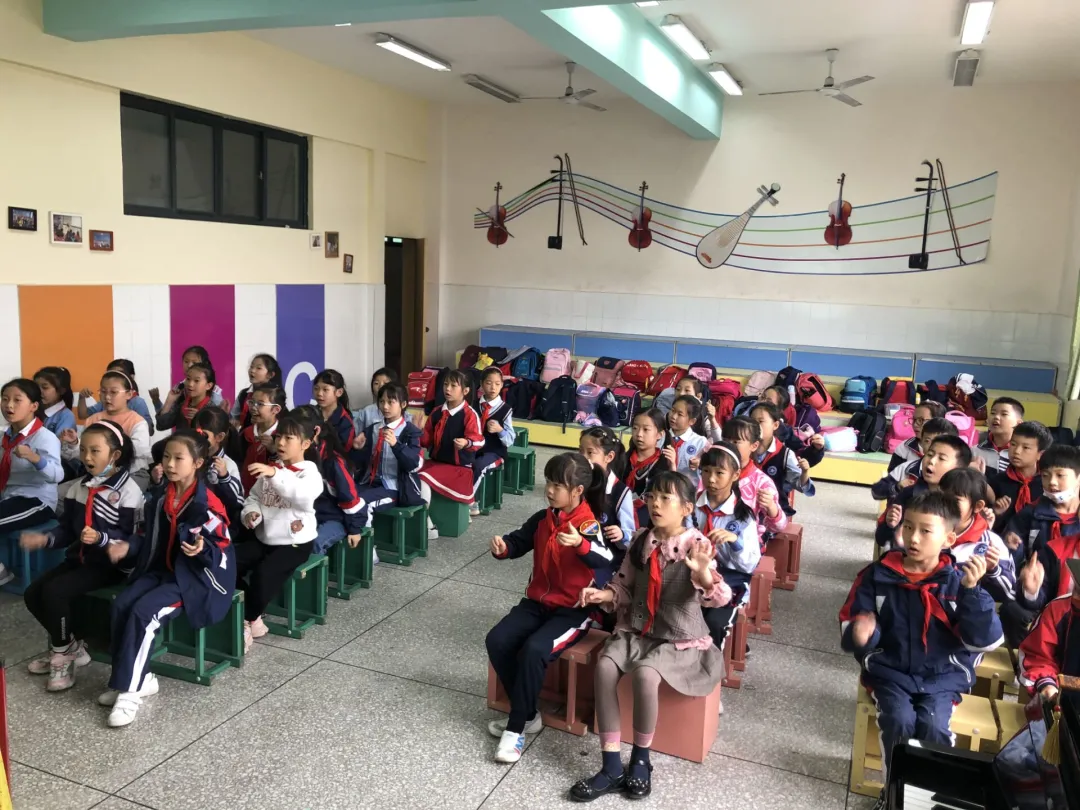 四川大学西航港实验小学——“舞”动童年“音”你精彩