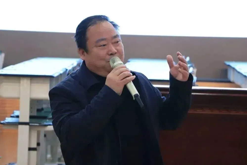 名师引领发展 问道融合语文——周晓玲名师工作室送教到彭镇小学