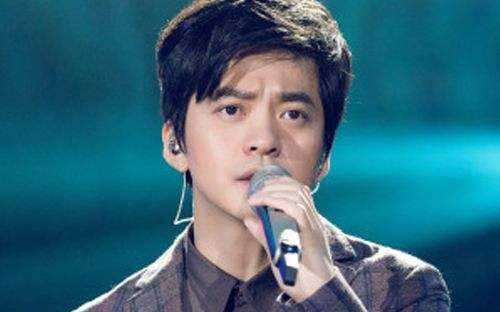 这些唱出来的歌词写进高考作文里，分数不高才怪