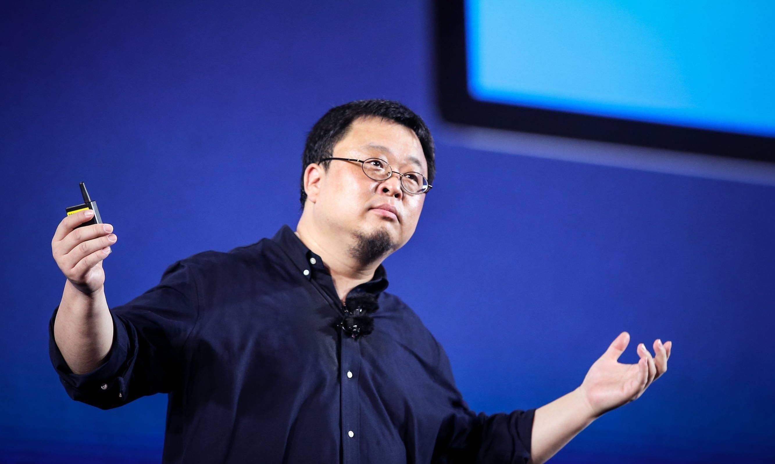 期待！交个朋友拟支付罗永浩天价分手费：后者将进军AR行业