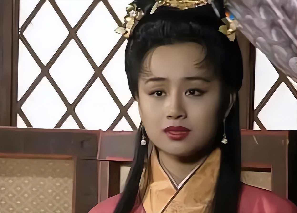 12版貂蝉对比：有人柔弱妩媚，有人彪悍到差点干掉董卓统一三国