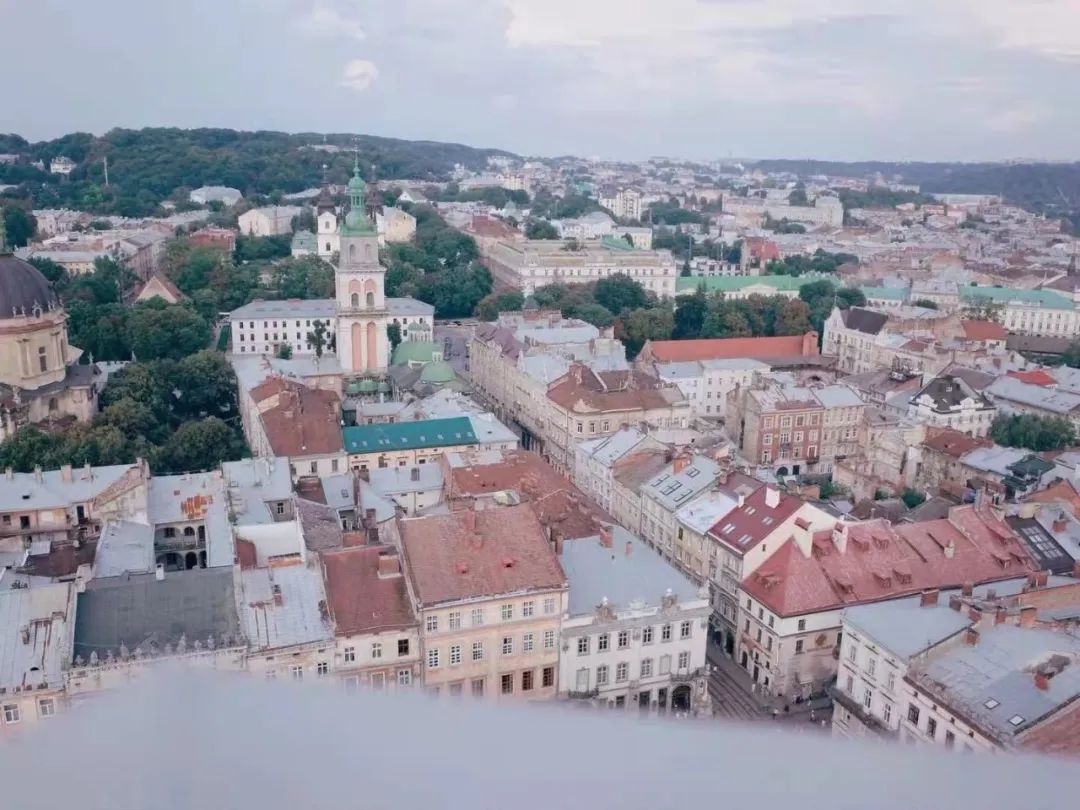 战争“乌”云下的普通人：家门差点让人撬开、被当成间谍拦住