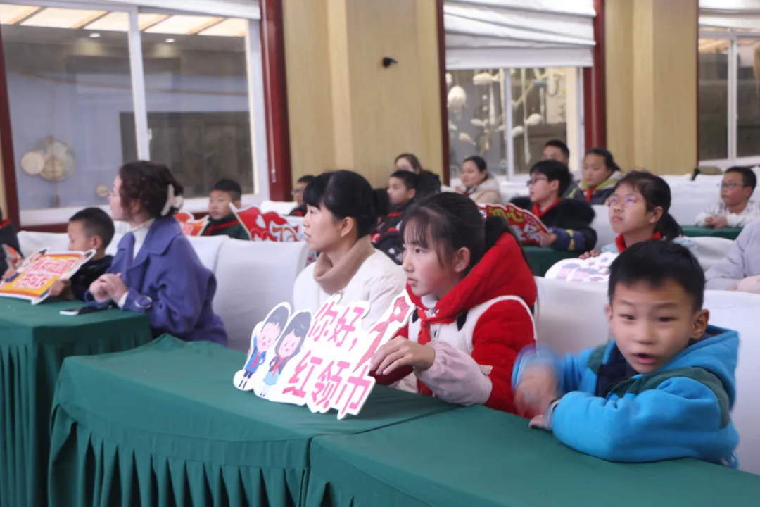 爱洒寒冬 温暖童心——四川天府新区白沙小学留守儿童关爱活动