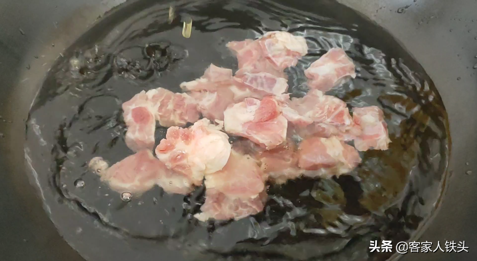 冬至吃什么？2个萝卜8个油豆腐，客家人都爱这样吃，一次吃三四个