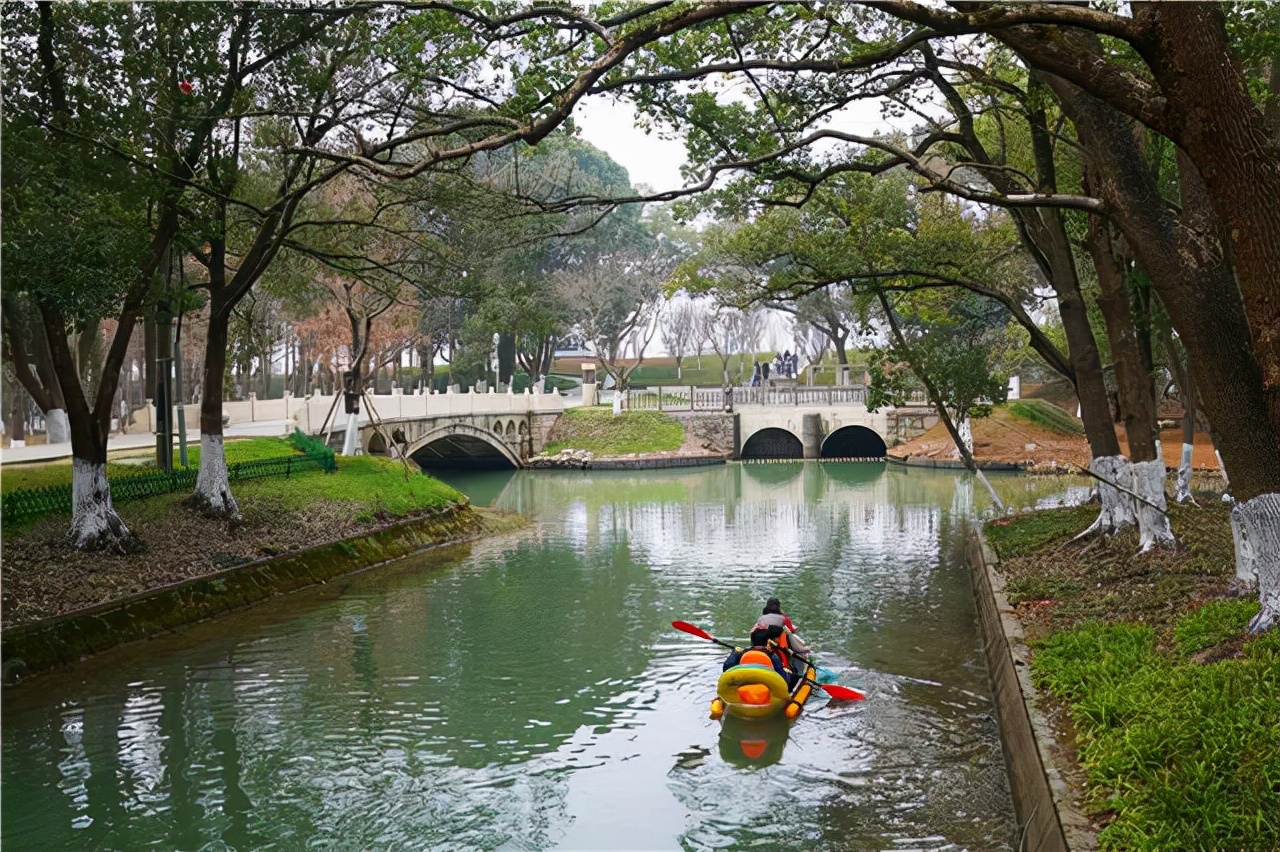 新年旅行，解锁苏州东太湖的13种文艺玩法，喝咖啡逛书店泡温泉