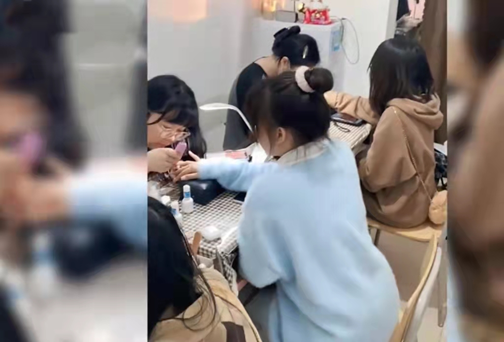 实现零花钱自由，6名女大学生利用课余时间搞副业，月入2万多