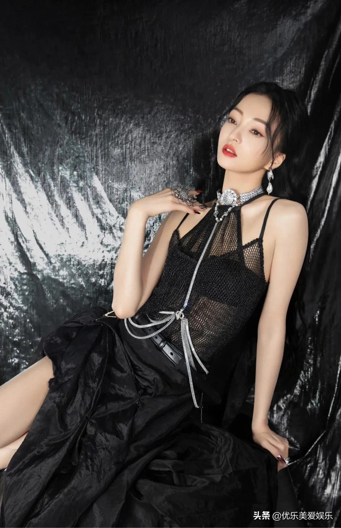 张韶涵，明星穿搭