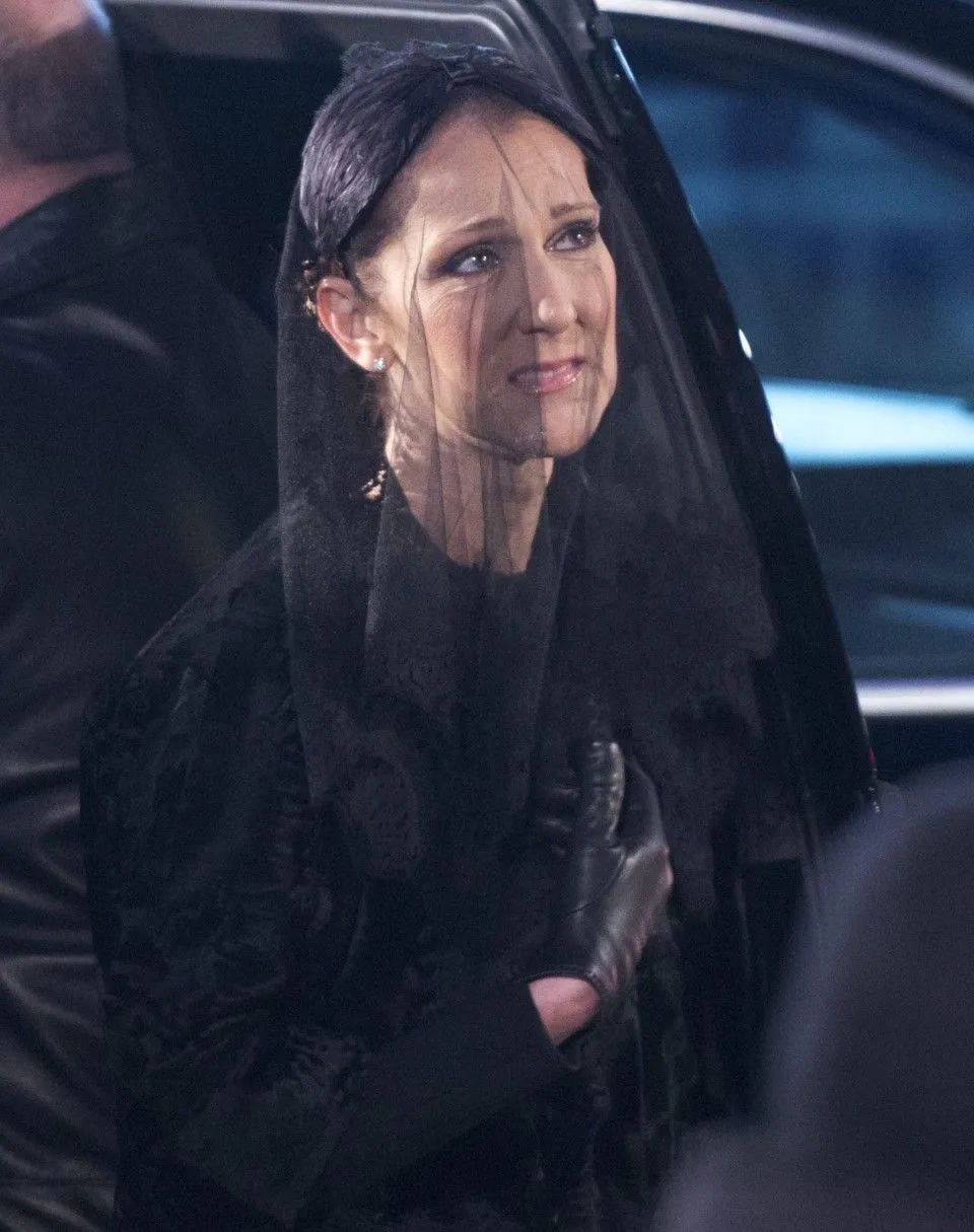 那个因《泰坦尼克号》封神的女人，病重瘫痪了