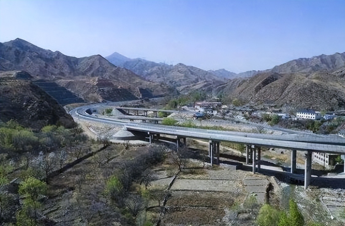 山西这条国道交通压力大,需要提升改造,增加通行能力,即将开工