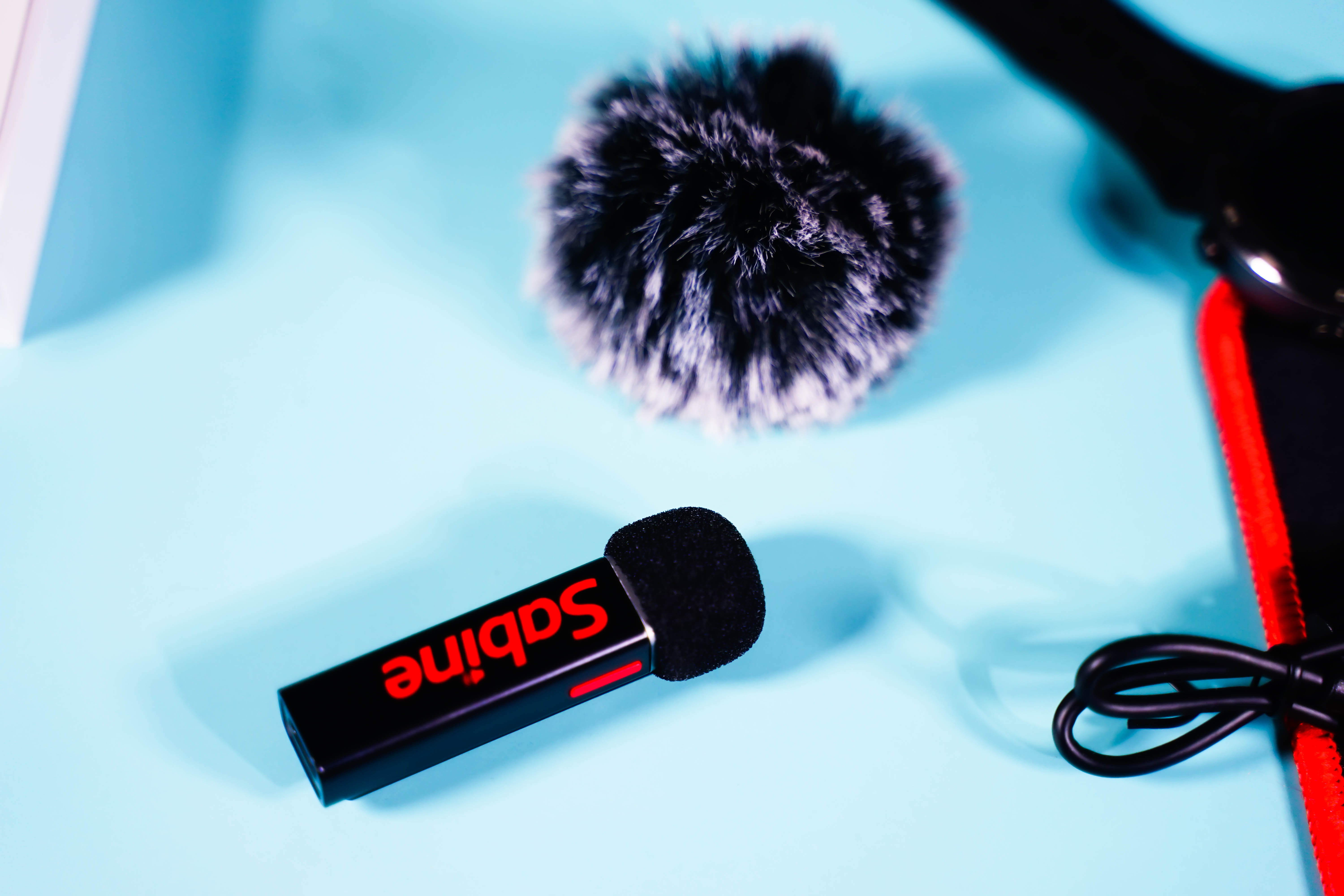 塞宾智能蓝牙麦克风，各国语言皆可译中字，简直是vlog神器