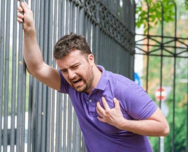 一饿就容易“心慌手抖”，或是身体向你发出信号，尽量别大意