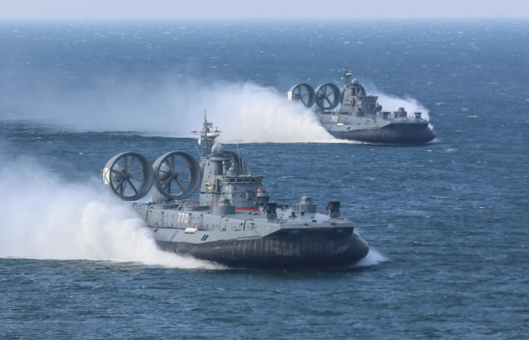 �纣��½�����������й���һ���Բ���Ұţ���ع⣬����3��̹��