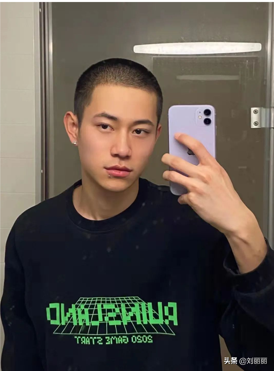 今夏最火男士发型有哪些?寸头分头精神时尚,潮流染发很吸引眼球