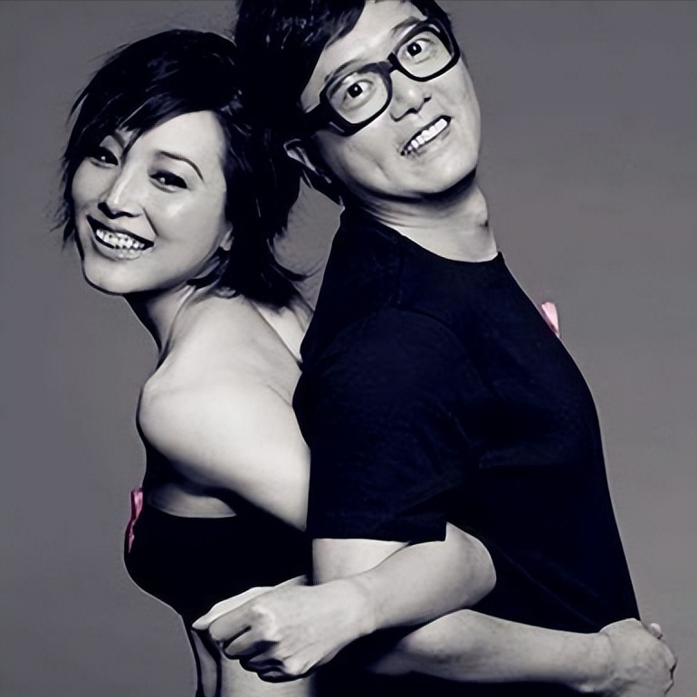 女神张延才是人生赢家，女儿可爱漂亮，大5岁丈夫将她宠成了公主