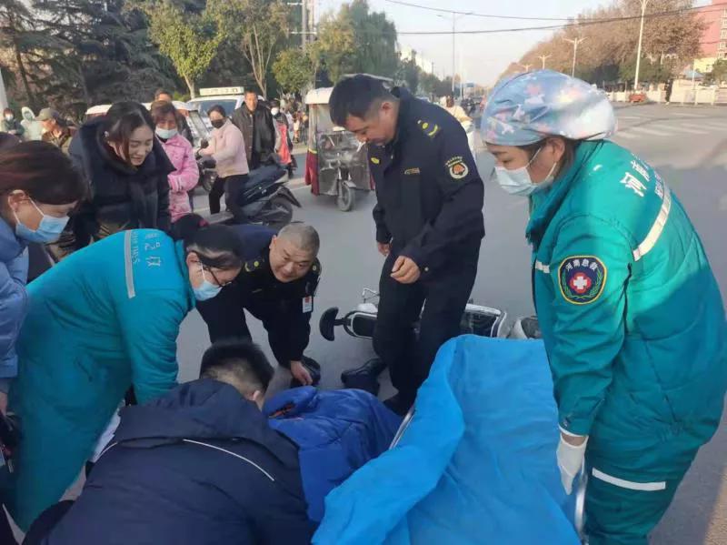 鹿邑好城管 善举一件件