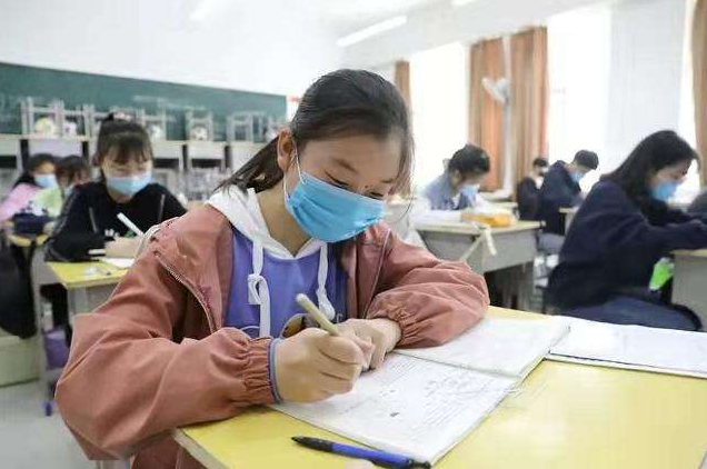 放假通知！黑龙江各大学校寒假时间公布，和往年相比有所提前