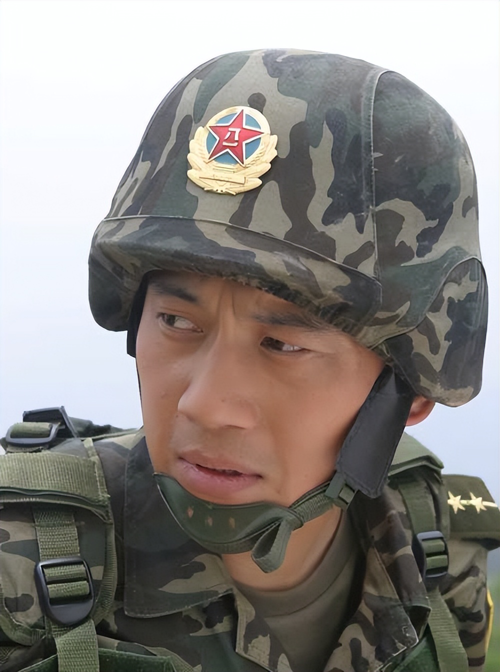 不够硬气别演“特种兵”！这12位男星告诉你，啥叫铮铮铁骨