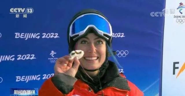 这届Chinese年轻人的English水平也太water了吧…