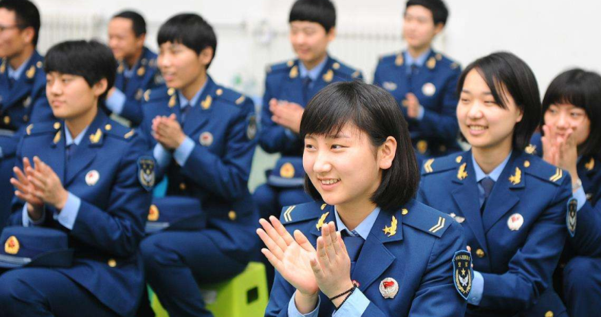2022年征兵工作开启，学生要提前知晓入伍流程，女兵年龄也有调整