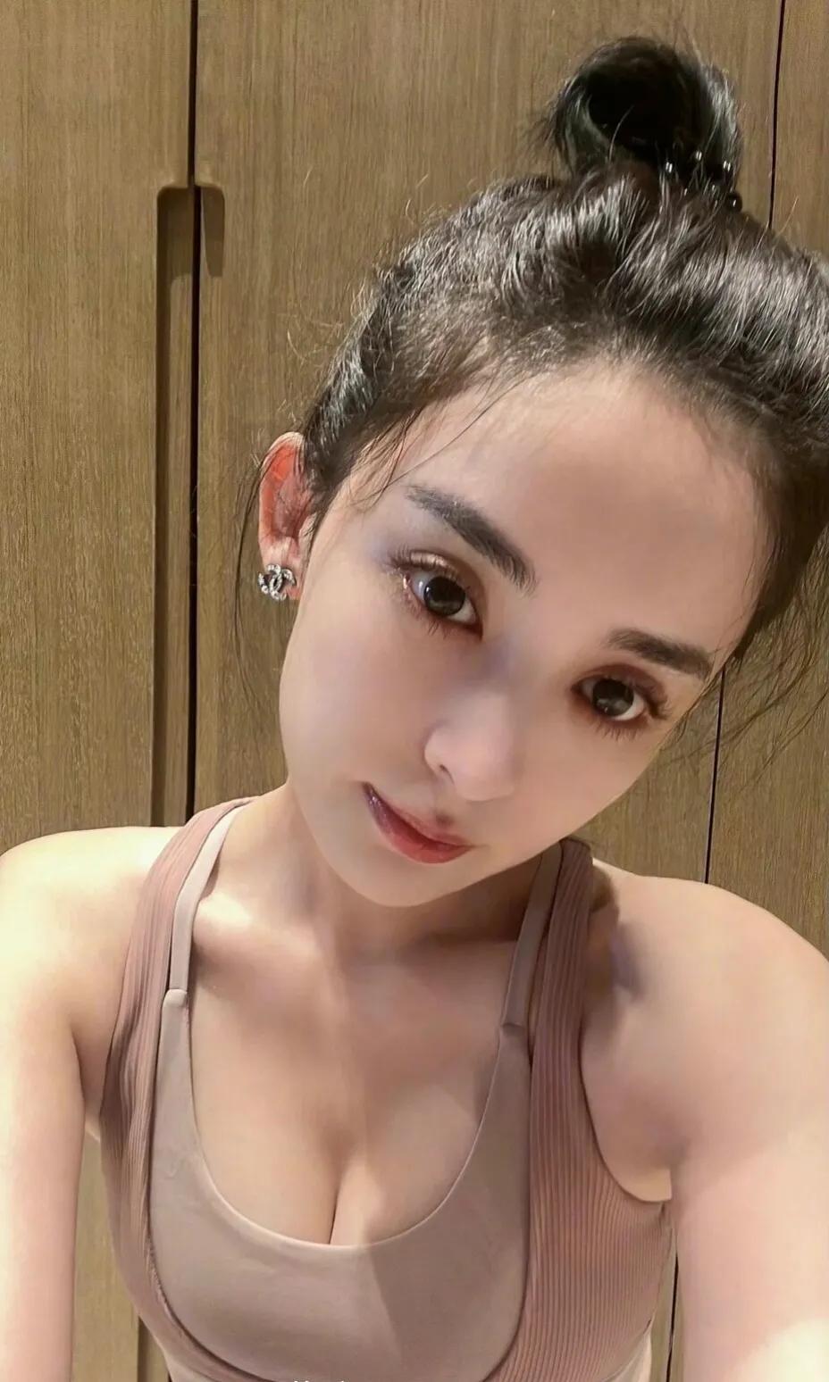 古丽娜扎写真集