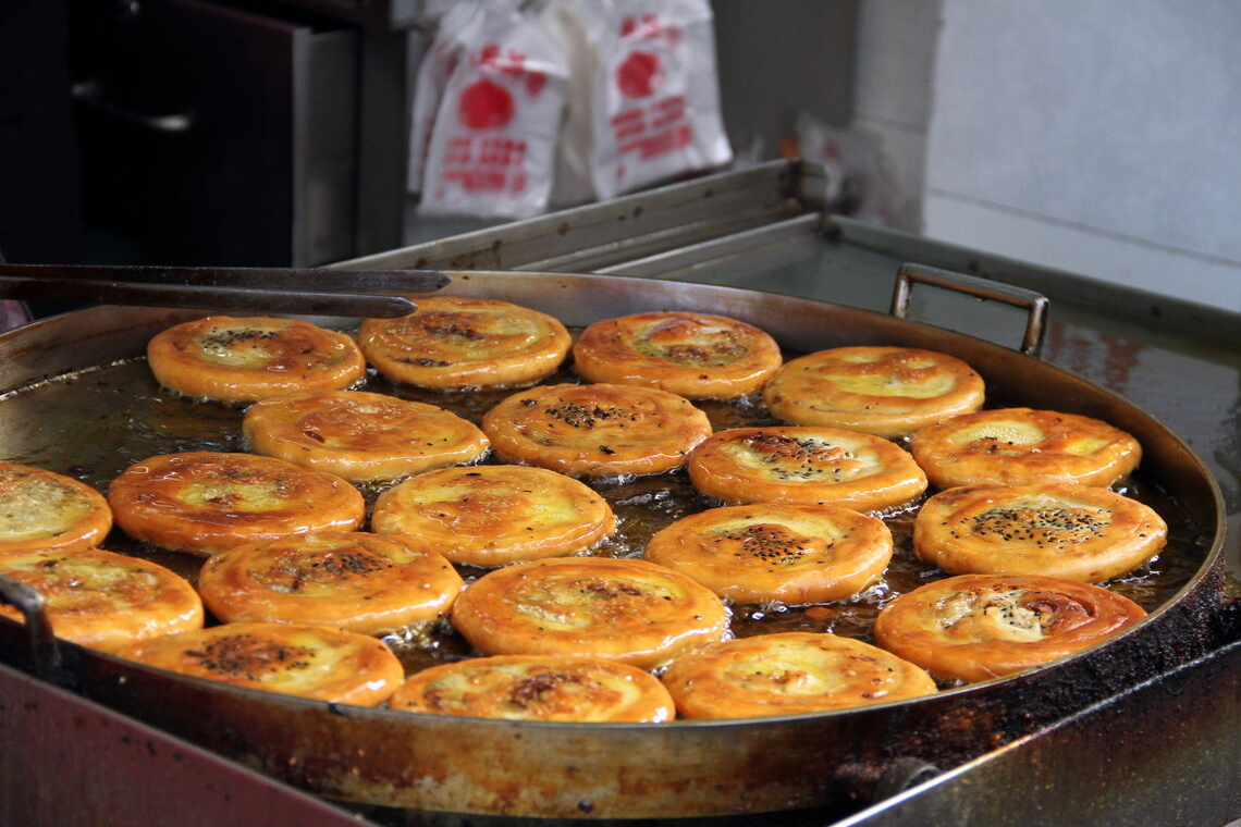 面粉最过瘾的6种做法，不用烤箱，咬一口酥掉渣，一出锅就抢光了