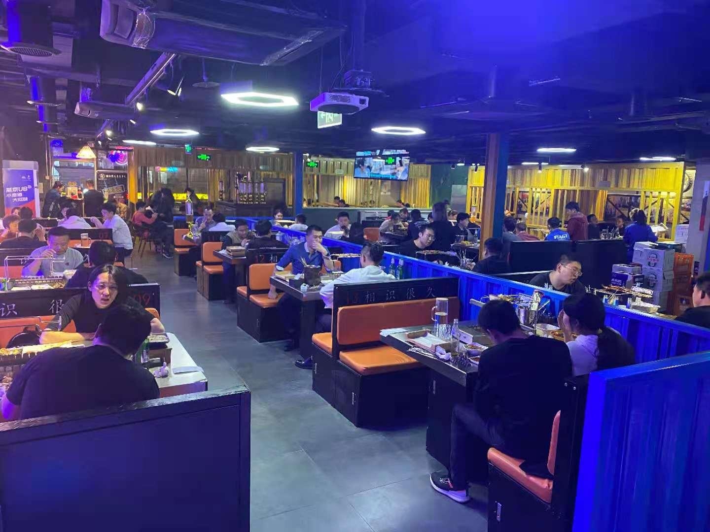 自助无烟烧烤店装修设计：省钱又高效