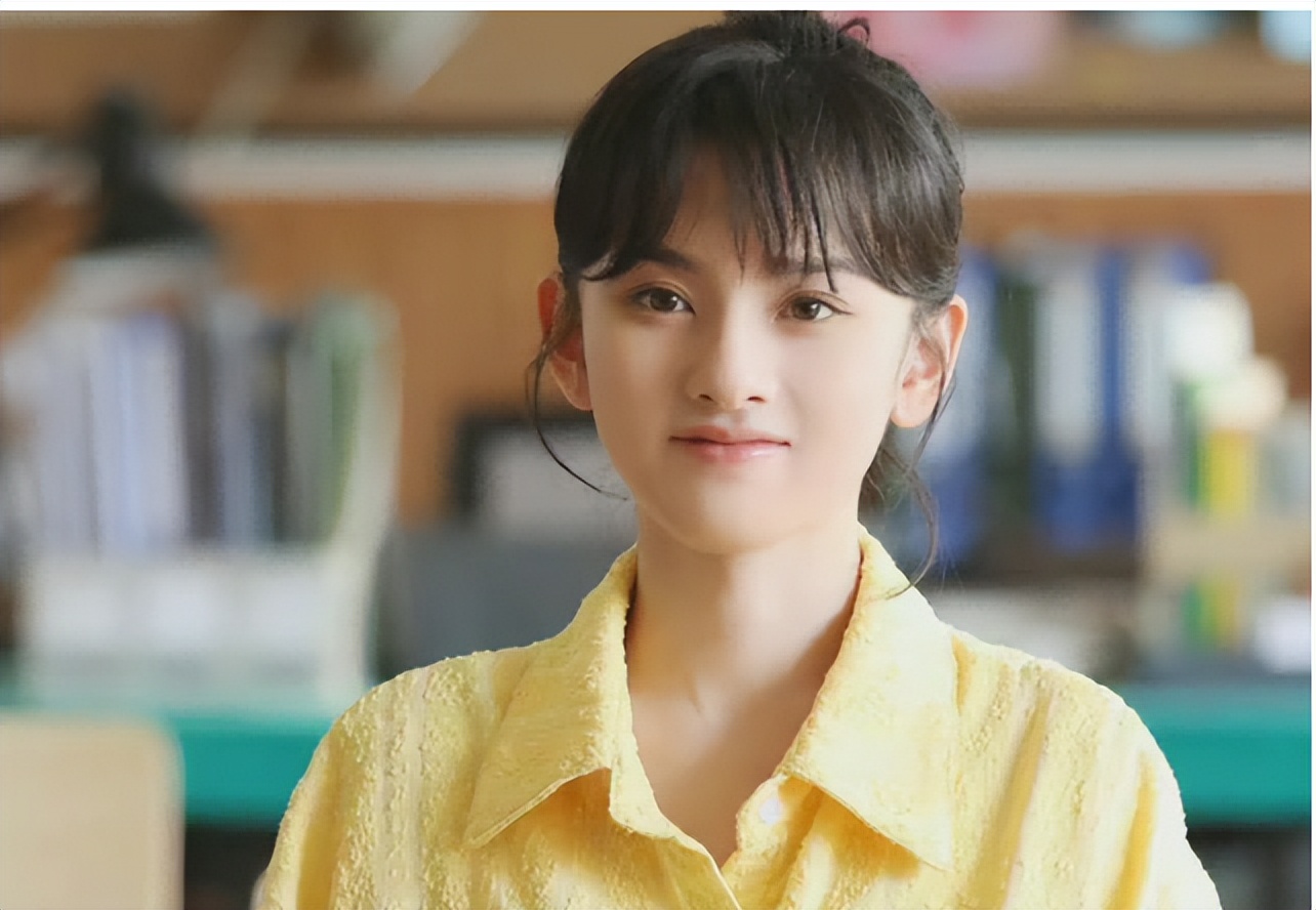 同样是演学生，把张柏芝、赵丽颖和吴倩放在一起，美得各有千秋