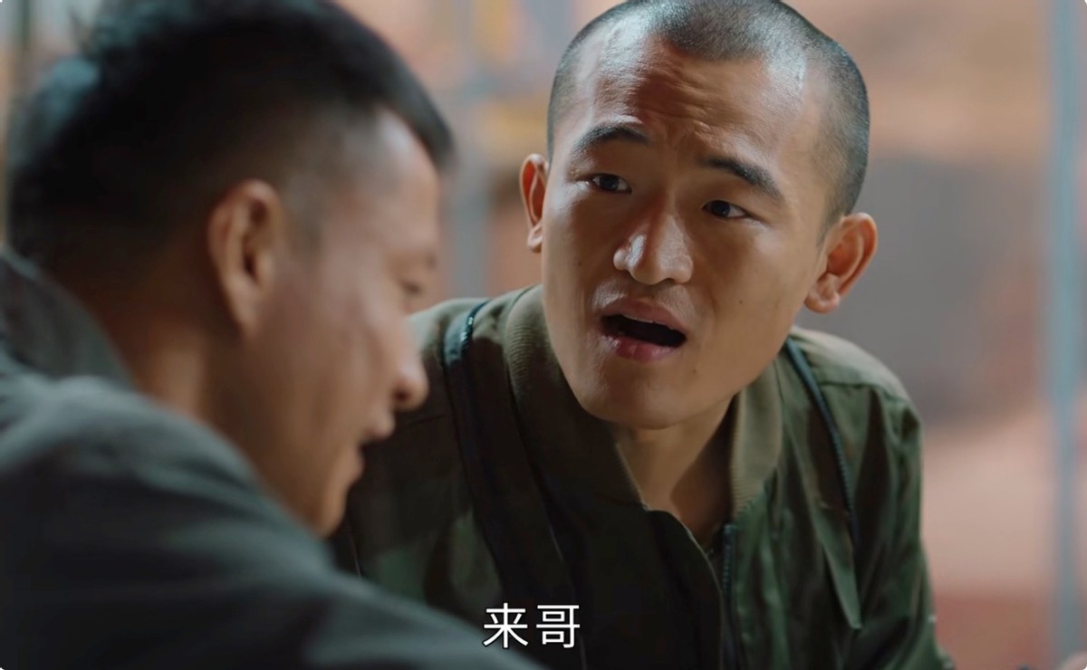 娱乐圈是个圈，《幸福到万家》最“丑”的配角，朋友圈却全是大咖