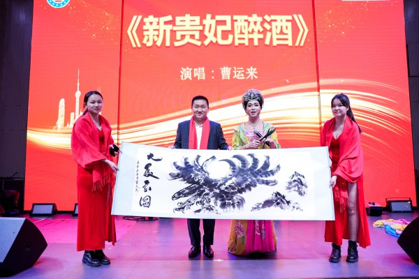 湖南人在上海庆建党一百周年暨2021年年会圆满举办