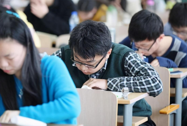 公務員薪資水平略有調整，部分地區已經開始實行？