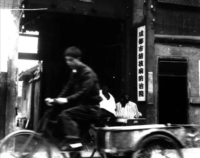 成都市三甲医院名单和医院史老照片(2021年版)