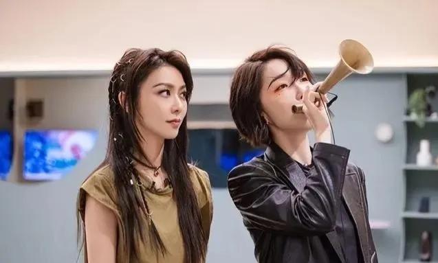 浪姐3:“倒数第一”一跃榜首，王心凌掉第七，赵樱子成“群嘲”