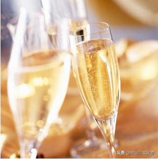 过年不整点酒？再不重视这件事，葡萄酒就要且喝且珍惜了