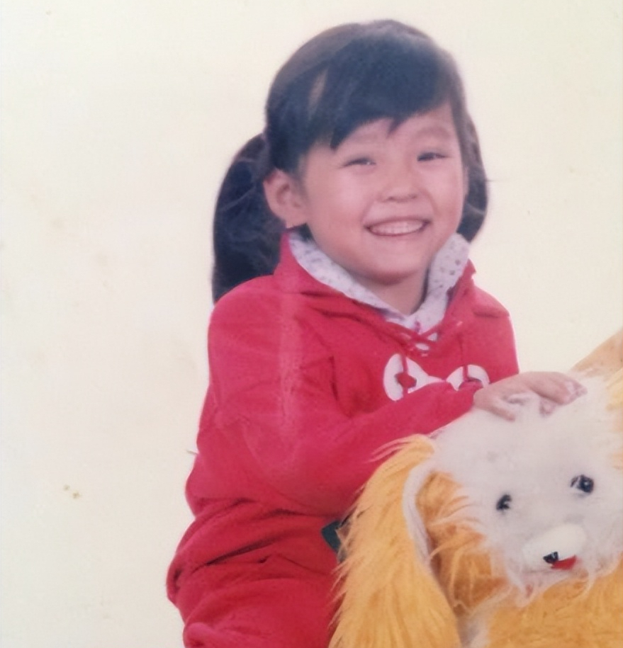 张靓颖痴情前夫15年，却被当成提款机：遇上冯柯是缘，还是劫？