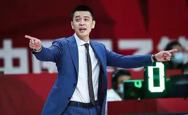 为什么nba后卫控球那么稳(您细品一下，为什么篮球名帅多是后卫出身呢？)