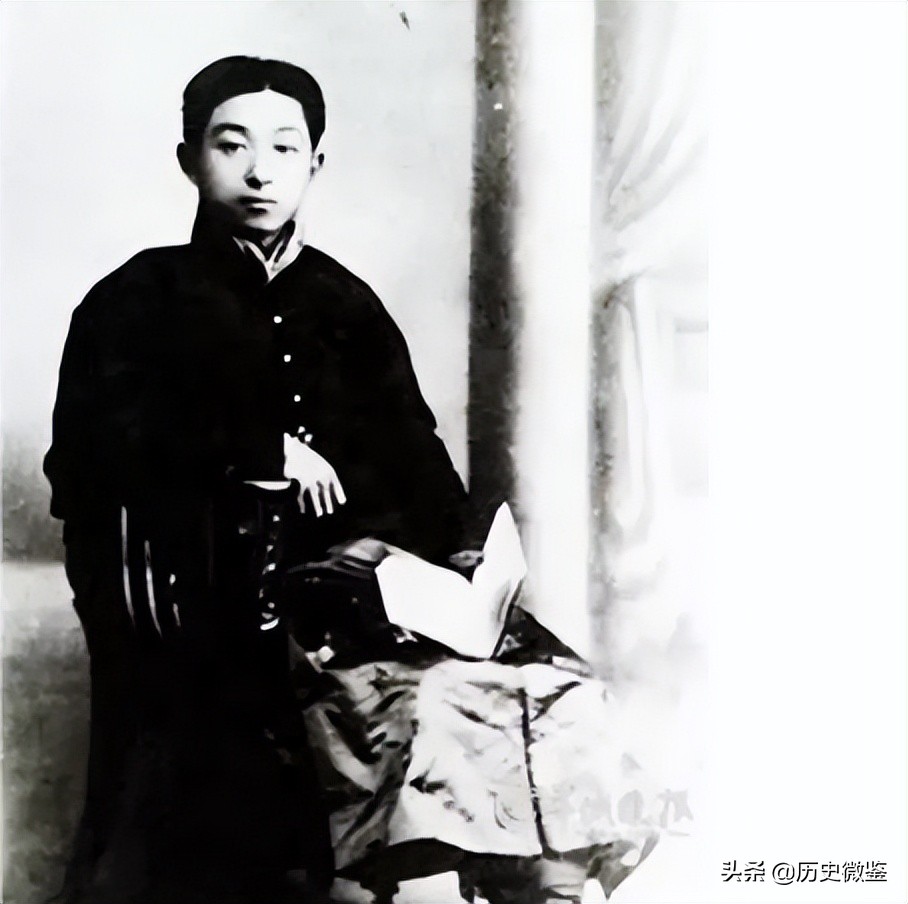 1949年毛主席看民主党名单时，指着一人：张老板当年是我的上级