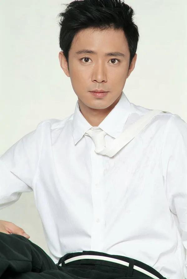 演员高鑫：娶了母亲的学生，一心一意爱了21年