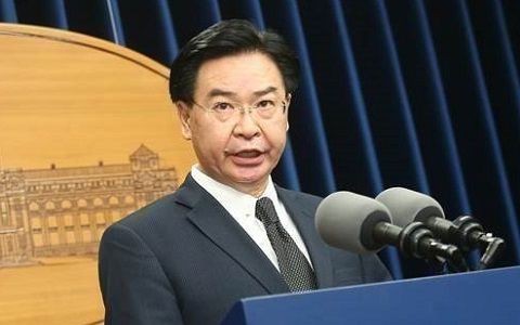 ��Ȩ��˥�䣬�����ͻ���̨�����£���ž�ս�����򿨡�����̨����