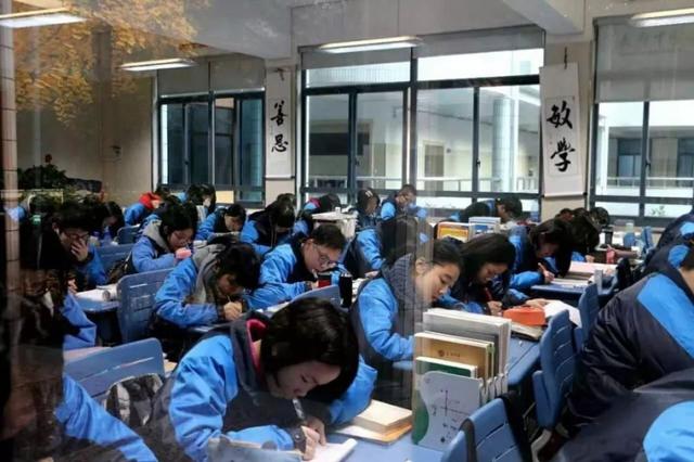 长沙百年高中排名出炉，长郡中学排第一，4名学霸将获得清北保送