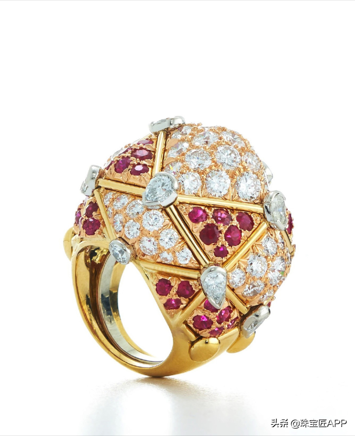 世界顶级珠宝品牌，曾霸屏美国珠宝界，他是天赋异禀的珠宝鬼才