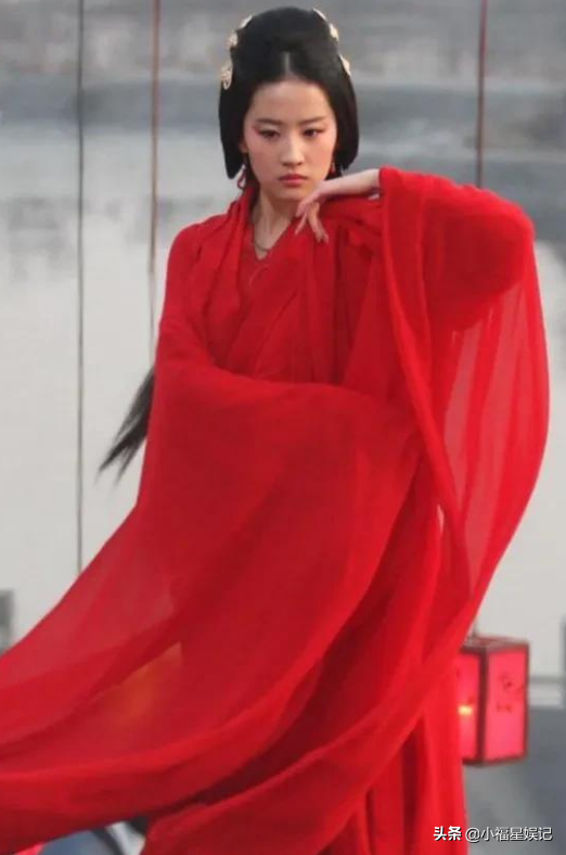 同样演“红装女神”,把刘亦菲景甜和王祖贤朱茵对比看,谁更胜一筹