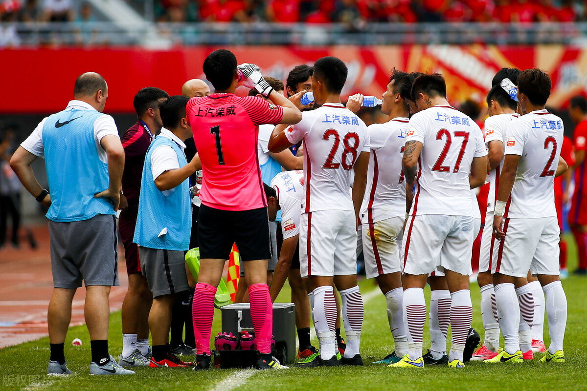 为什么大家都爱世界杯(为什么大多数球员希望世界杯每四年一届呢？)