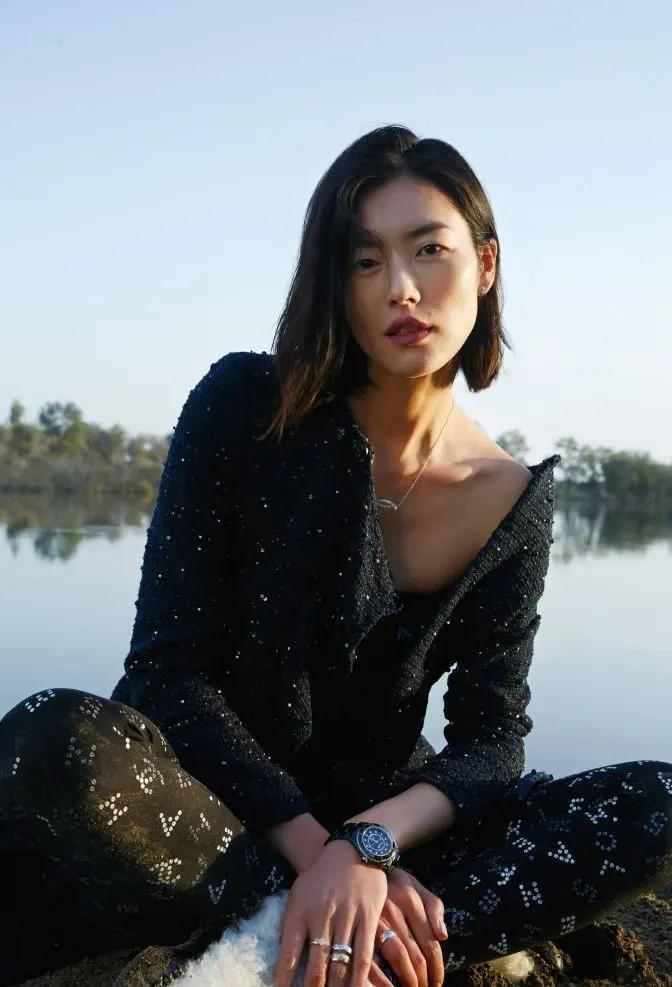 刘雯与井柏然牵手，这张亚洲面孔在秀场，杂志，奢侈品获誉无数