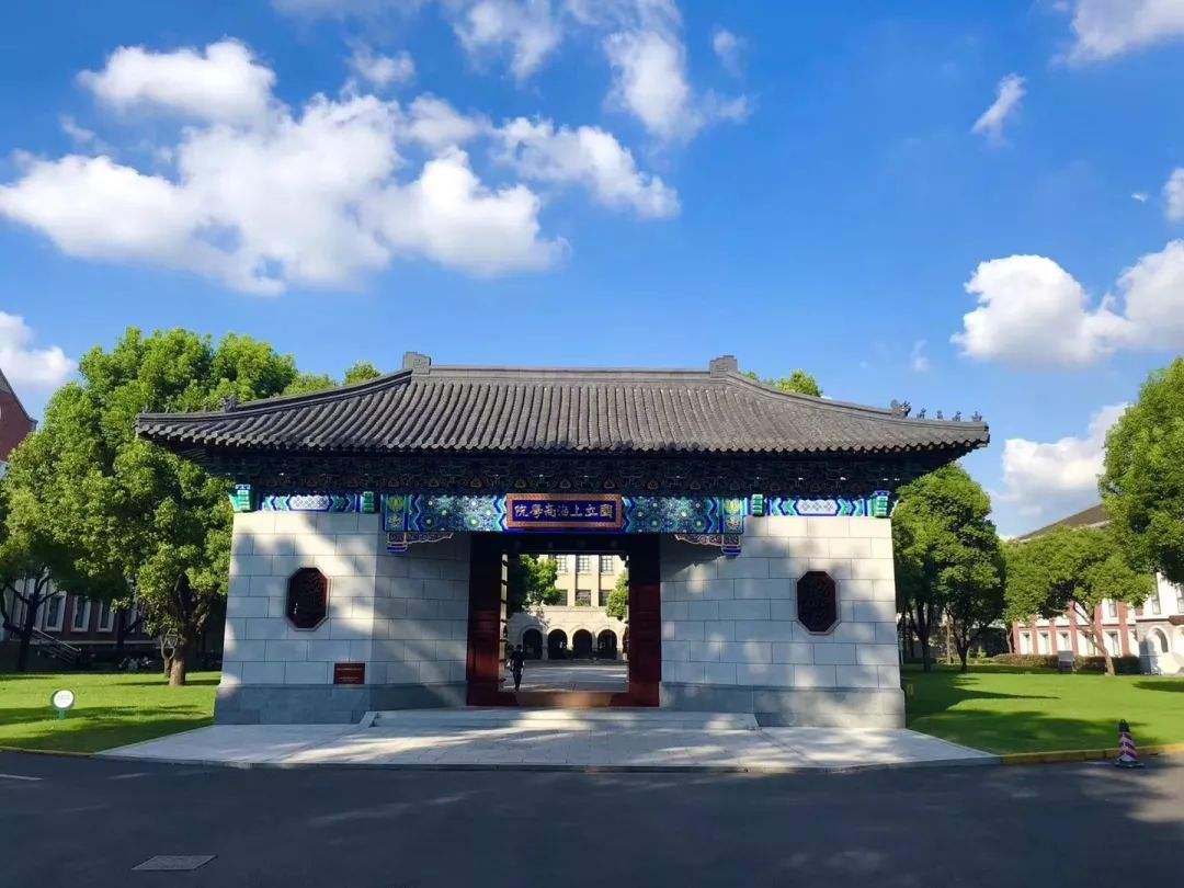 七个工商管理类专业，性质有总也有分，就业方向分两种